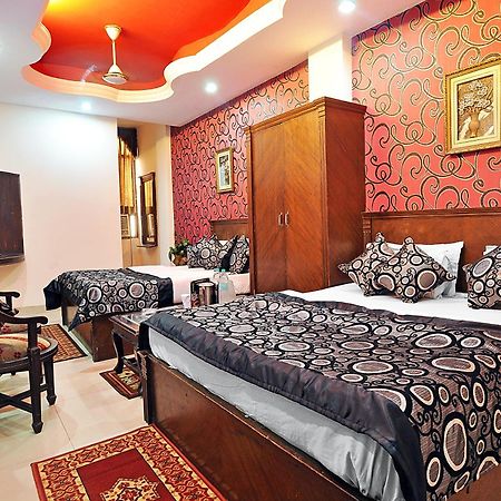 Hotel Shiva Intercontinental - New Delhi Railway Station - Paharganj Buitenkant foto