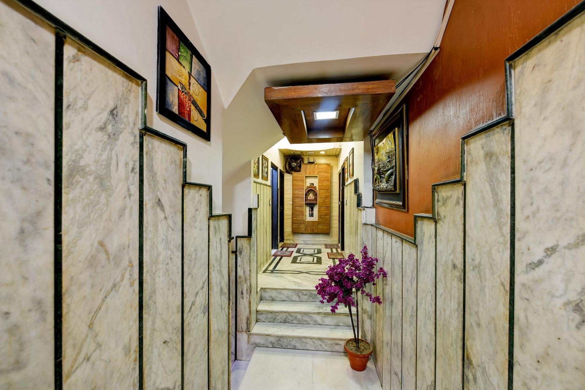 Hotel Shiva Intercontinental - New Delhi Railway Station - Paharganj Buitenkant foto