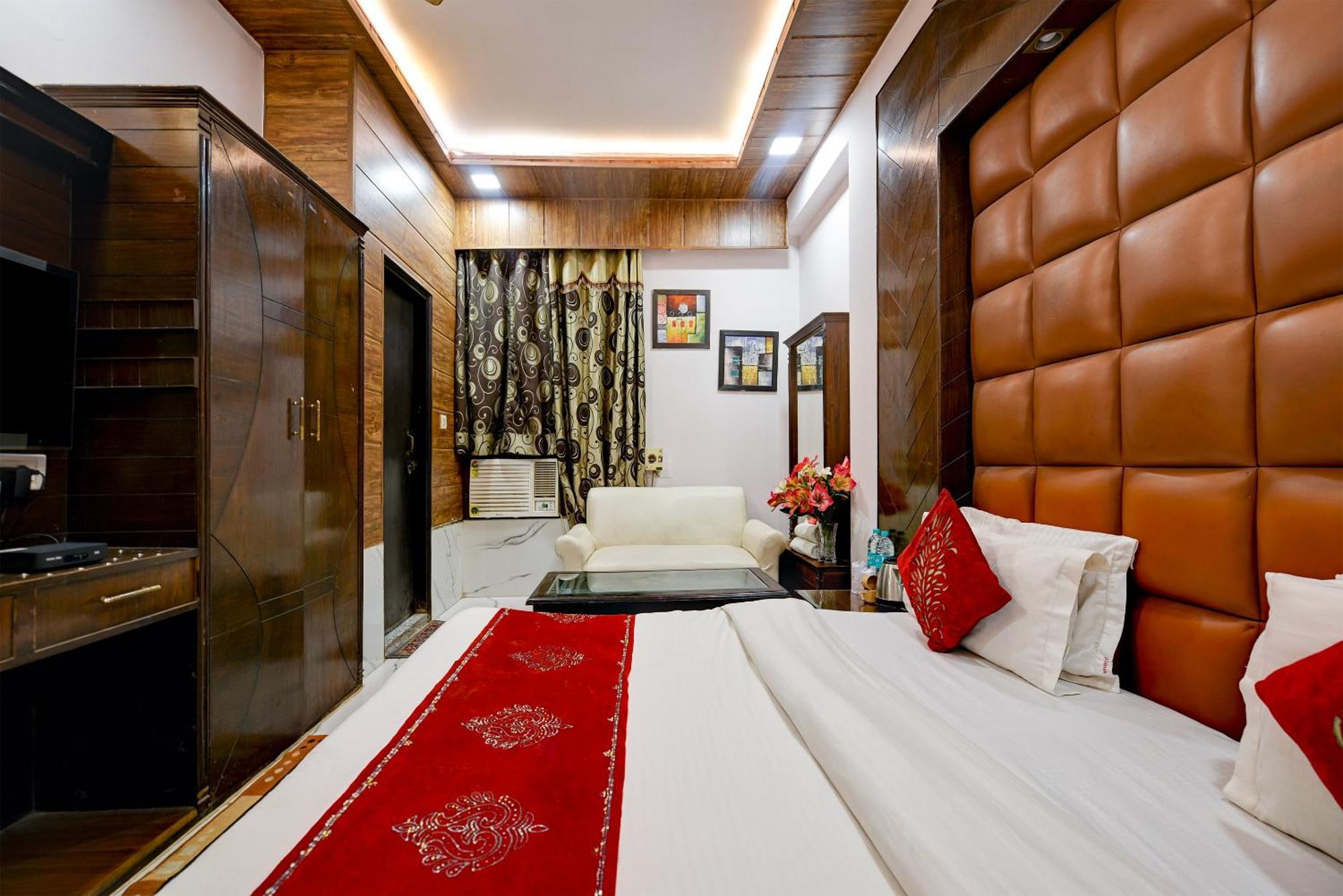 Hotel Shiva Intercontinental - New Delhi Railway Station - Paharganj Buitenkant foto