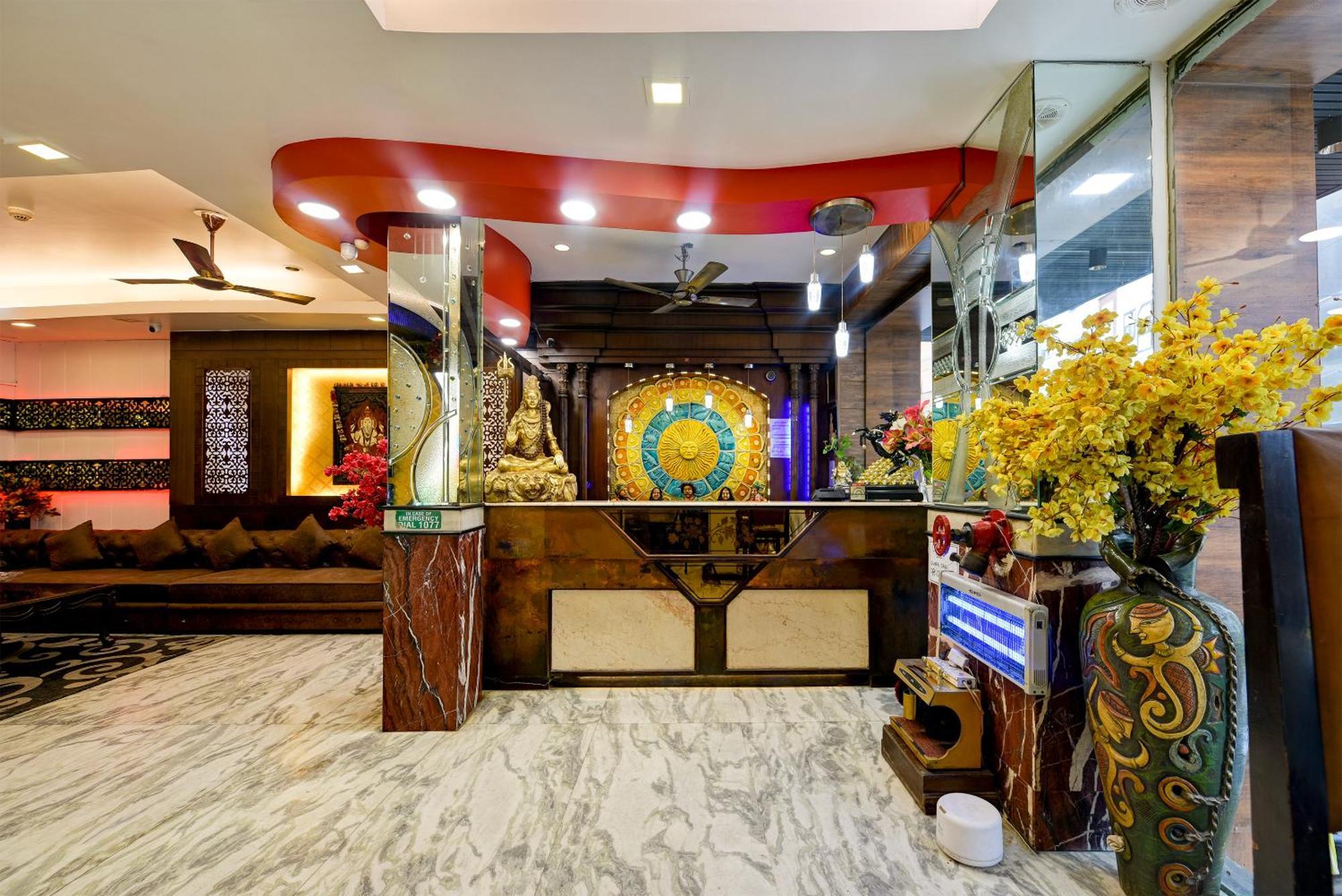 Hotel Shiva Intercontinental - New Delhi Railway Station - Paharganj Buitenkant foto